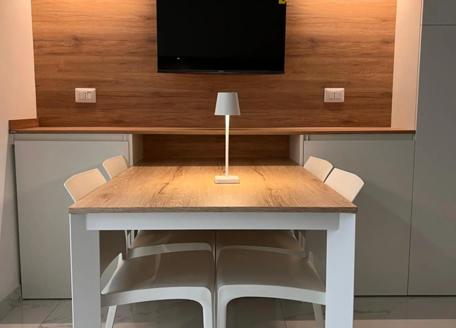 Duel Smart Home Toledo 那不勒斯 公寓