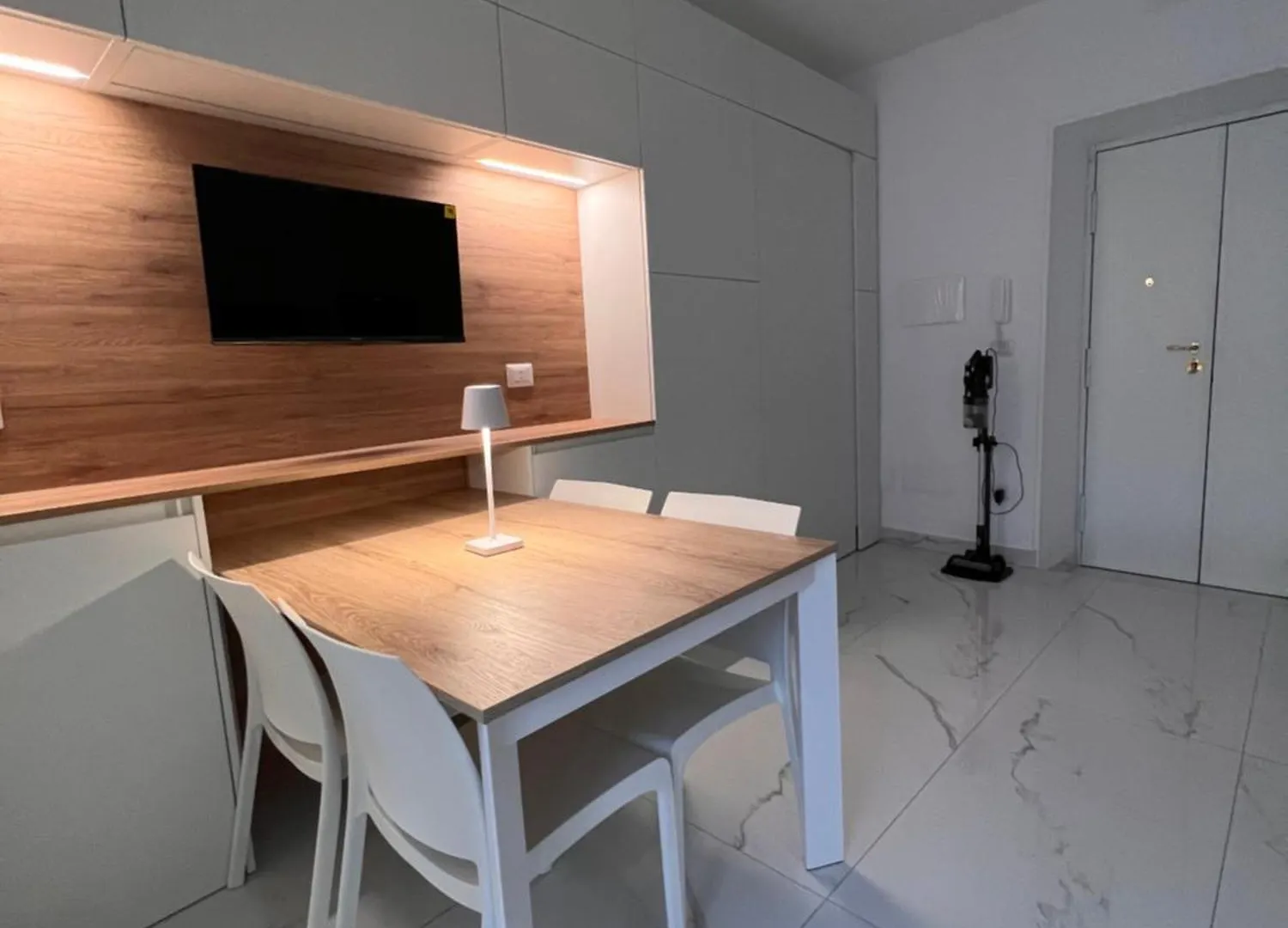 Apartment Duel Smart Home Toledo Naples